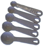 (image for) Kitchen Scoops & Measurers